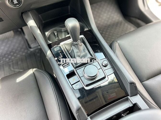Mazda 3 1.5L Luxury 2025 Trắng 8.000km