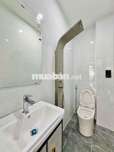 Chủ định cư cần bán gấp nhà mới đẹp trung tâm gần 50m2 giá 4.9 tỷ