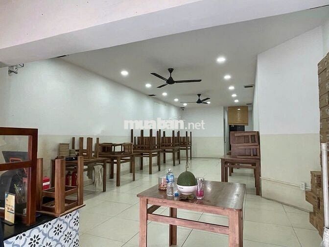 MT NGUYỄN THÔNG Q3 - DT 4.5X17M, NHÀ CẤP 4, KD TỰ DO