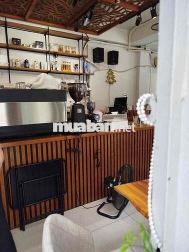 [KO CẦN KN] 2 NV PHỤC VỤ NỮ QUÁN CAFE THE CAPITAL