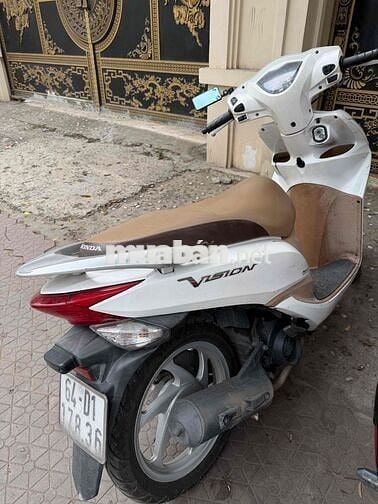 Honda Vision Trắng