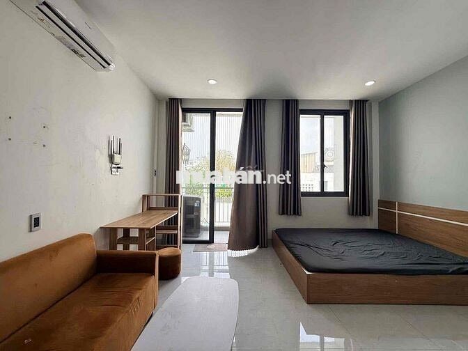 Căn Hộ Ban Công Có MGR Ngay Ngã tư Lạc Long Quân - Âu Cơ - Lê Đại Hành