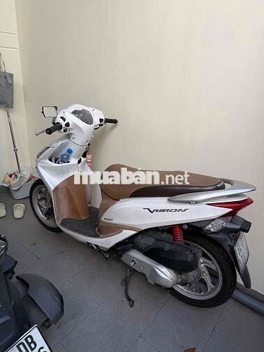 Honda Vision Trắng