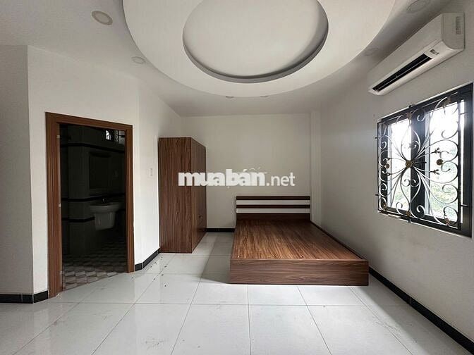 Cho thuê phòng mặt tiền đường khu VIP, có chổ để ôtô vào ban đêm