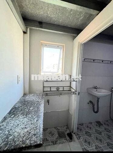 Duplex Nguyễn Văn Linh Q7 3tr5, rộng 25m²