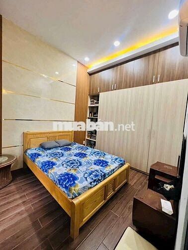 NHÀ 3 PHÒNG NGỦ - HẺM 6M, TRẦN QUANG DIỆU
