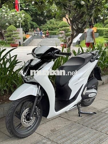 Honda SH 125 CBS 2023 Trắng Bạc Đen 10.000km