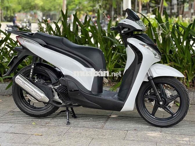 Honda SH 150 CBS 2022 Trắng đen 10.000km
