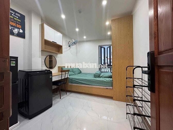 Phòng gần các trường đại học đầy đủ nội thất, toà nhà mới