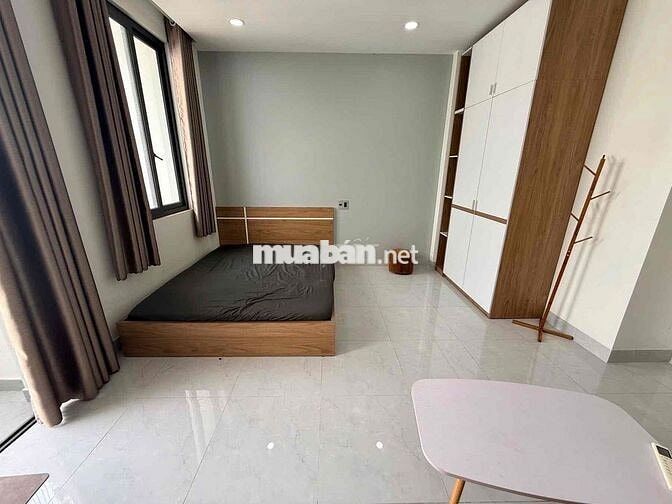 Căn Hộ Ban Công Có MGR Ngay Ngã tư Lạc Long Quân - Âu Cơ - Lê Đại Hành