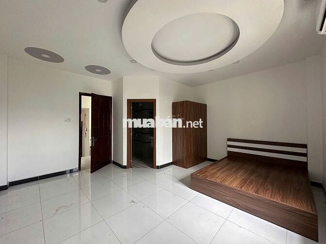 Cho thuê phòng mặt tiền đường khu VIP, có chổ để ôtô vào ban đêm
