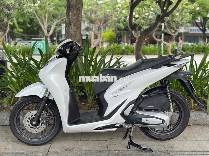 Honda SH 125 CBS 2023 Trắng Bạc Đen 10.000km
