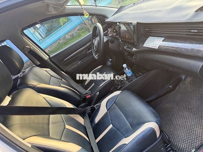 Suzuki Ertiga Hybrid 2022 Bạc Tự động
