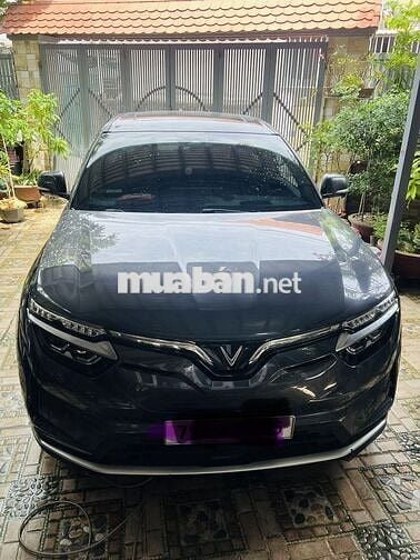 VinFast VF8 Plus Xám 9 vạn