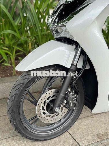 Honda SH 125 CBS 2023 Trắng Bạc Đen 10.000km