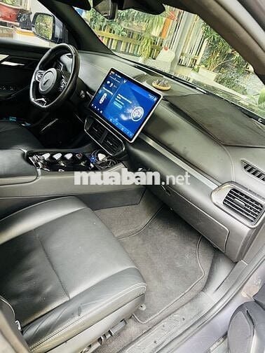 VinFast VF8 Plus Xám 9 vạn