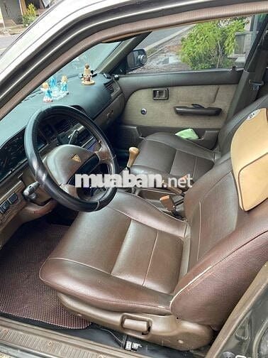 Nissan Bluebird U12 Xám 5 chỗ