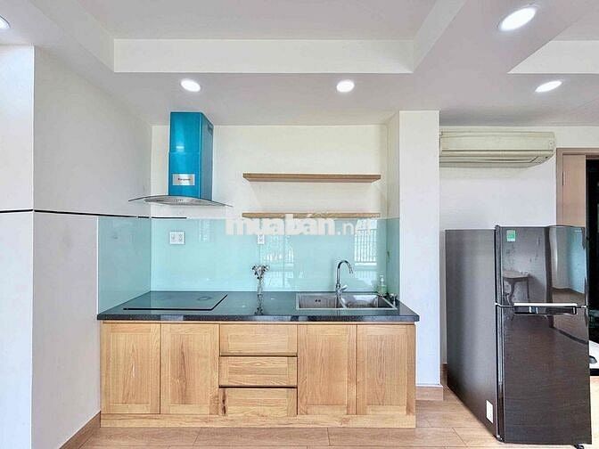 🔥Căn Hộ 2Ph Ngủ - Full NT - Ban Công - Thang Máy Hầm xe - Bảo Vệ