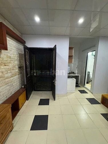 Cho thuê căn Tập thể 76m gồm 2 ngủ đẹp ở Phố Võ Thị Sáu