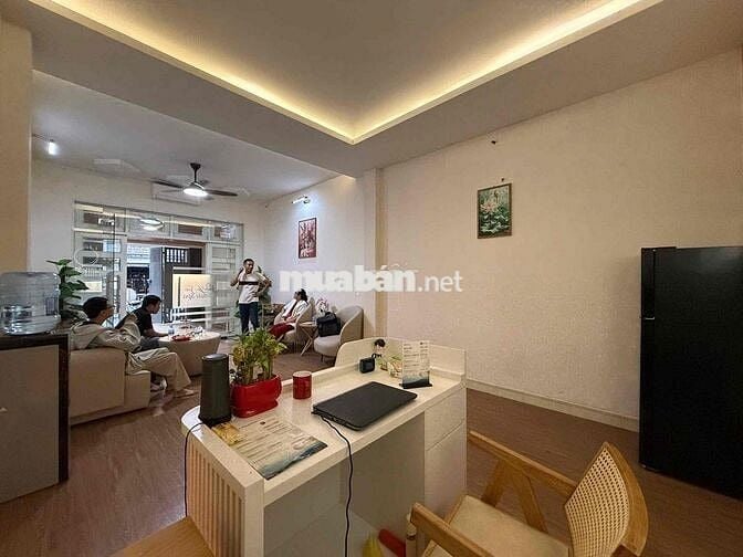 Cho thuê mặt bằng Nails, Spa, Shopping