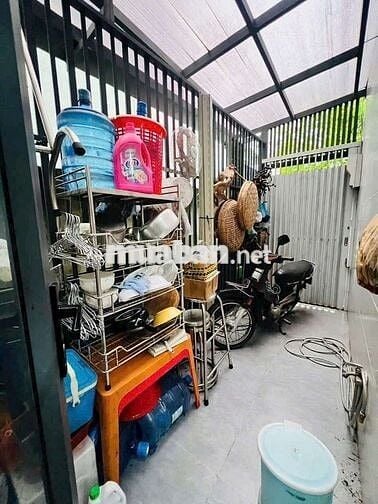 NHÀ 3 PHÒNG NGỦ - HẺM 6M, TRẦN QUANG DIỆU
