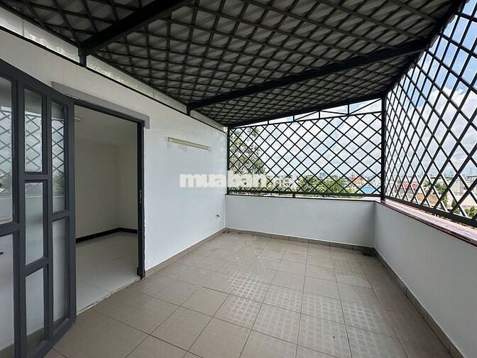 Cho thuê phòng mặt tiền đường khu VIP, có chổ để ôtô vào ban đêm