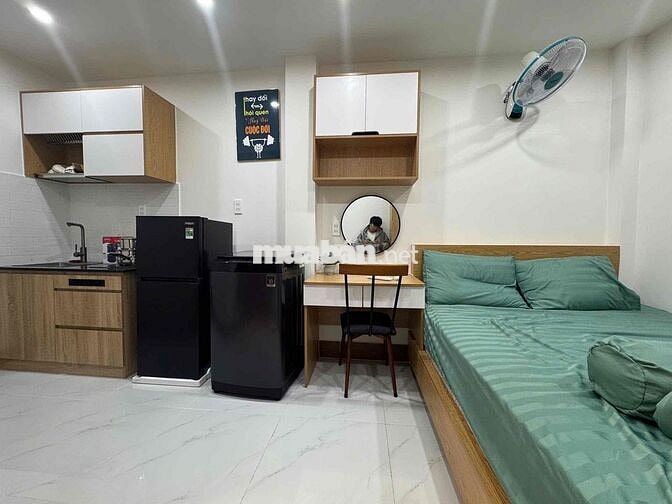Phòng gần các trường đại học đầy đủ nội thất, toà nhà mới