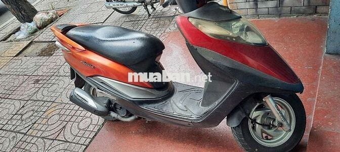 SYM Attila dĩa bay màu Đỏ