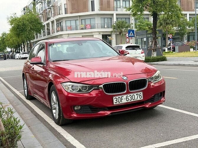 BMW 320i sản xuất và đăng ký 2014