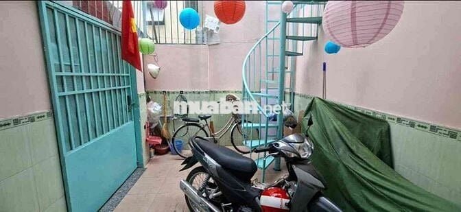 NGUYỄN THỊ MINH KHAI, QUẬN 3 - NỞ HẬU - 4PN, 3 TẦNG - NGAY CHỢ