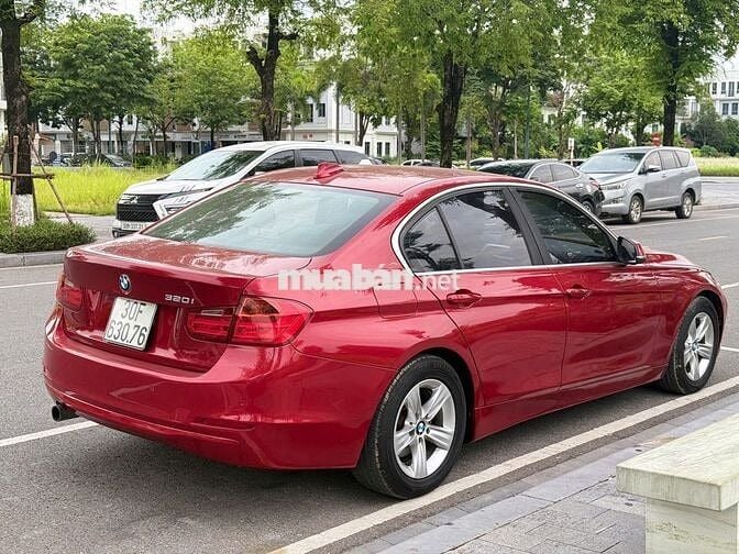BMW 320i sản xuất và đăng ký 2014