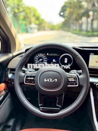 🚘Kia Carnival 2.2D Signature 2023