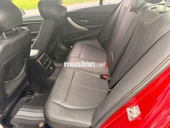 BMW 320i sản xuất và đăng ký 2014