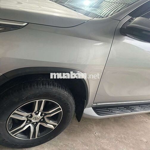 Toyota Fortuner 2022 Số sàn Bạc