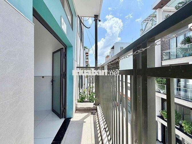 DUPLEX BANCOL GÁC 2M_Ở GIA ĐÌNH BẠN BÈ THOẢI MÁI_THANG MÁY_DH VĂN HIÊN