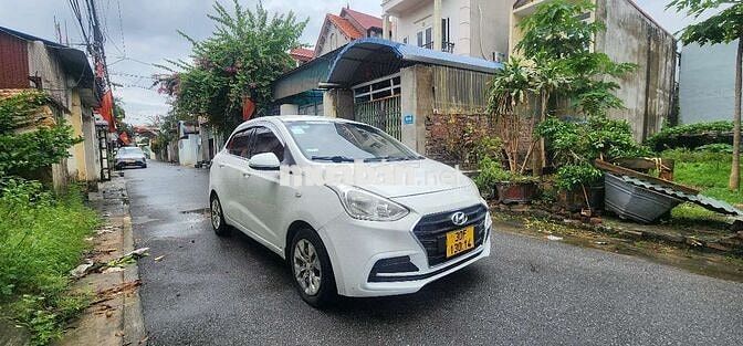 Hyundai i10 2018 Trắng Xăng Dịch vụ/Gia đình