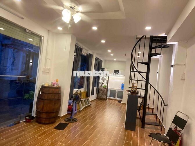 Mặt Tiền Lê Lai Gần Bệnh Viện 175