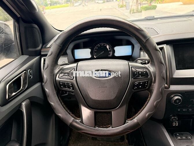 BMW 320i sản xuất và đăng ký 2014