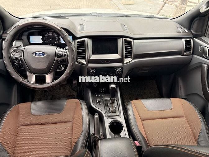 BMW 320i sản xuất và đăng ký 2014