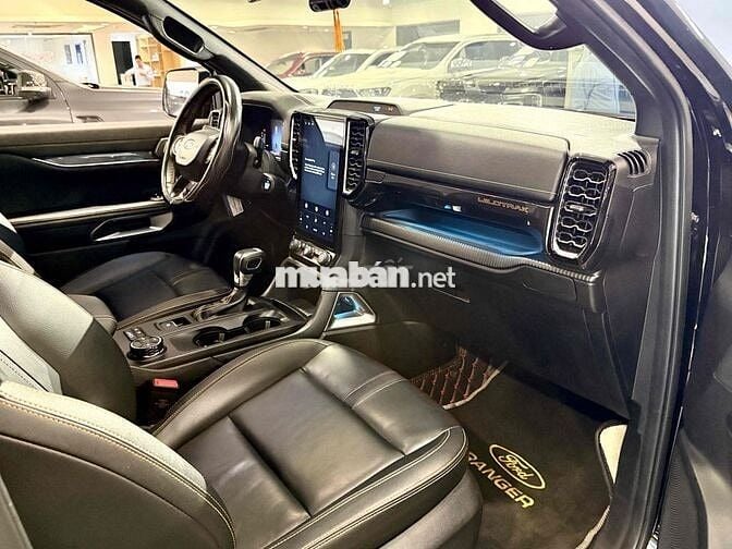 Wildtrak 2024 Lên Số Đồ Xe Vá Tại Hãng Ford