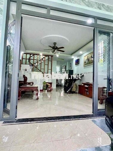 Cho Thuê Nhà DT 5x23m 1Trệt 1Lầu 3Pn 3Wc Sân Ôtô 7 Chổ Đường Thông Tải