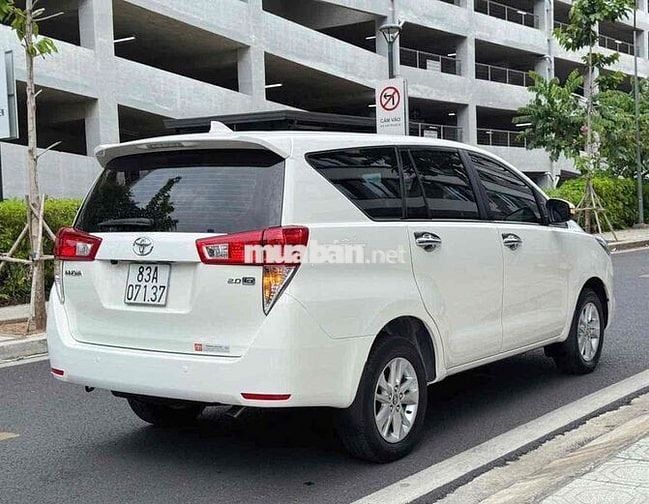 Toyota Innova 2.0G 2018 Số tự động Trắng