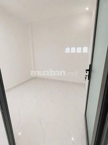 Nhà 930tr( còn TL) ,gần chợ Thạnh Xuân, đường Tô Ngọc Vân, Quận 12.