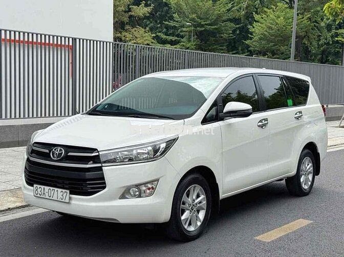 Toyota Innova 2.0G 2018 Số tự động Trắng