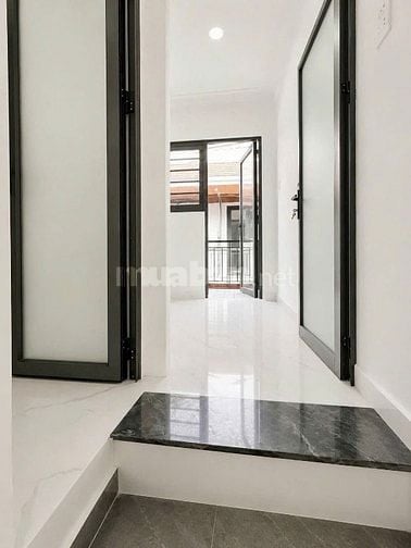 Nhà 930tr( còn TL) ,gần chợ Thạnh Xuân, đường Tô Ngọc Vân, Quận 12.