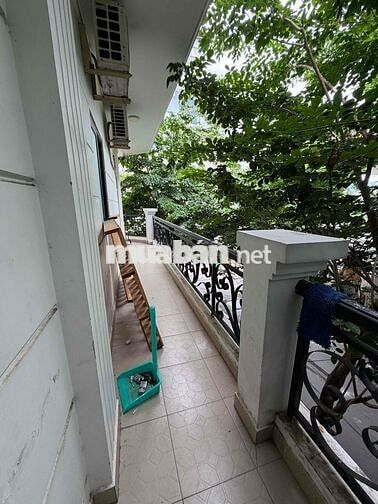 Studio Cao cấp rộng, có ban công cửa sổ, ngay Đại Học Nguyễn Tất Thành