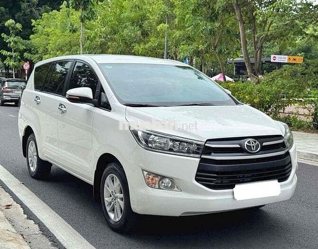 Toyota Innova 2.0G 2018 Trắng 7 chỗ