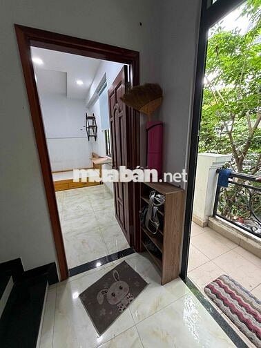 Studio Cao cấp rộng, có ban công cửa sổ, ngay Đại Học Nguyễn Tất Thành