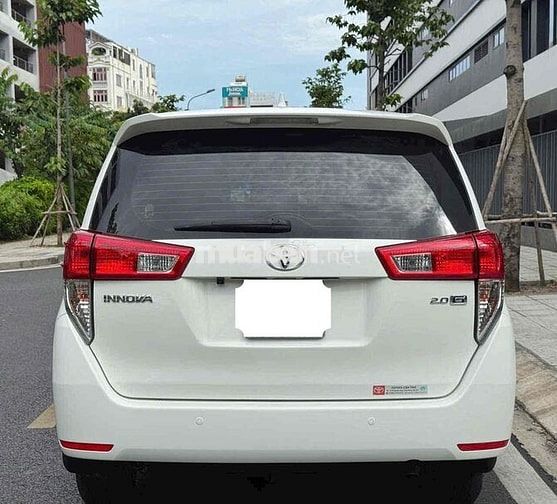 Toyota Innova 2.0G 2018 Trắng 7 chỗ