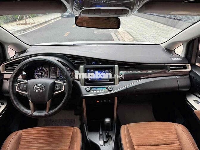 Toyota Innova 2.0G 2018 Số tự động Trắng